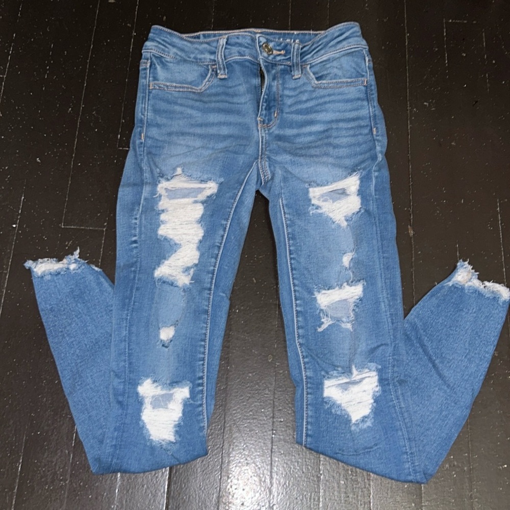 American eagle ripped jeans